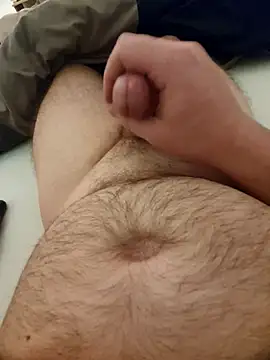 Snapshot of Littleshyguy chatting on 11/06/25, 03:24 Littleshyguy online show from 11/06/25, 03:24