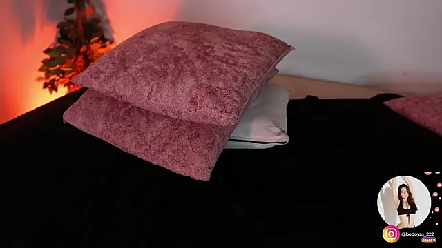 alison222  online show from 11/14/25, 08:24