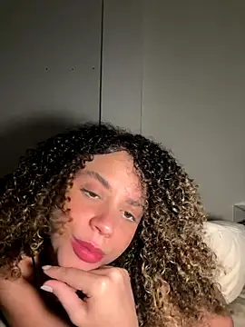 Snapshot of KittyTwerk_2 chatting on 10/05/25, 01:20 KittyTwerk 2 online show from 10/05/25, 01:20