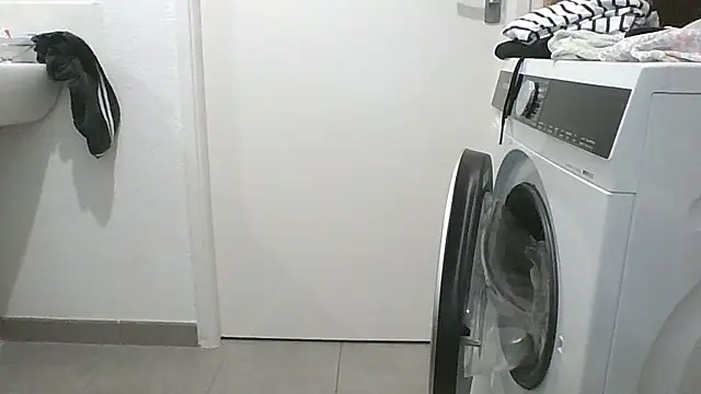 Valentinette online show from 02/23/26, 06:44