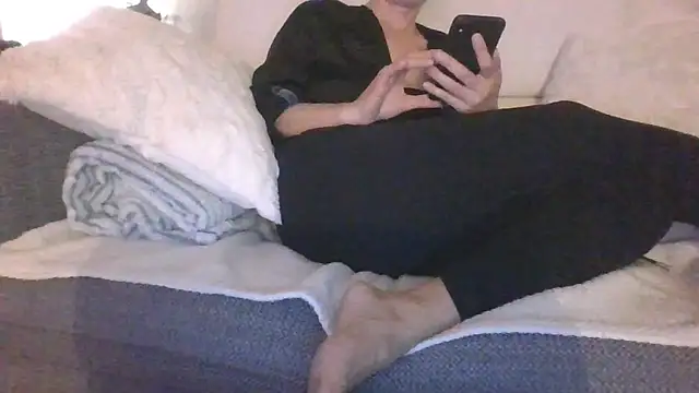 Valentinette online show from 03/26/26, 08:03