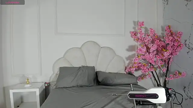 Candaceoweens online show from 10/26/25, 03:45