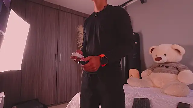 ErosKhaos online show from 04/14/26, 09:43