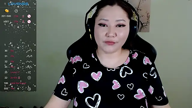 LisaAsianFlower online show from 04/24/26, 05:21