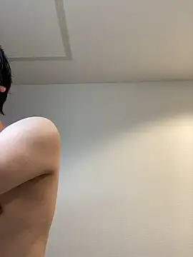 waka3232 online show from 09/09/25, 12:54