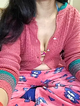 Cute-Zarina online show from 12/14/25, 06:45