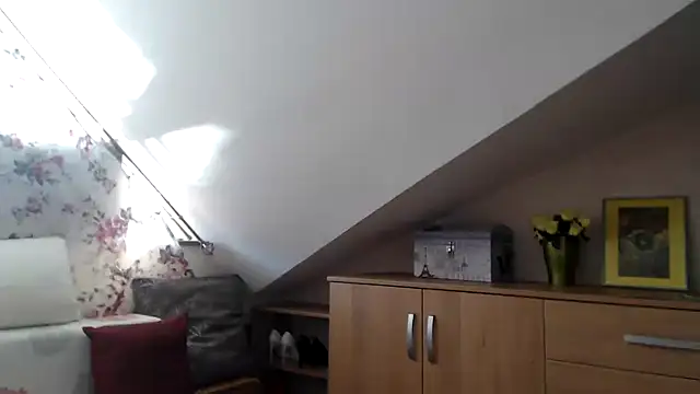 Kathylovexxx online show from 07/18/26, 04:00