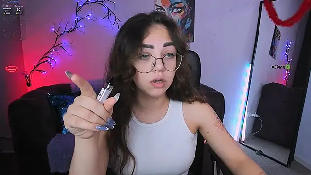 kiki swan online show from 11/24/25, 09:42