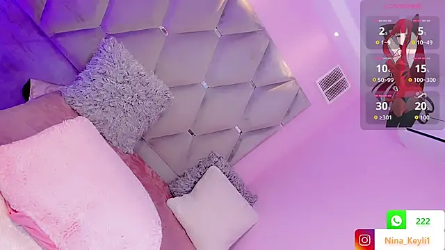 Snapshot of Nina_Keyli chatting on 10/06/25, 07:33 Nina Keyli online show from 10/06/25, 07:33