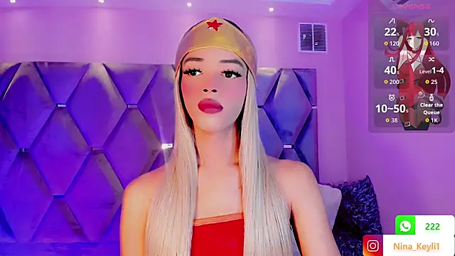 Snapshot of Nina_Keyli chatting on 10/11/25, 07:56 Nina Keyli online show from 10/11/25, 07:56