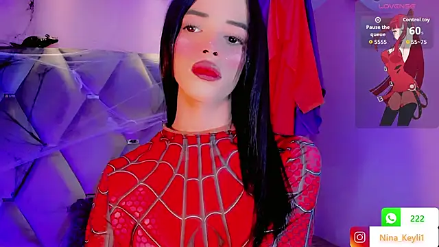 Snapshot of Nina_Keyli chatting on 10/19/25, 07:47 Nina Keyli online show from 10/19/25, 07:47