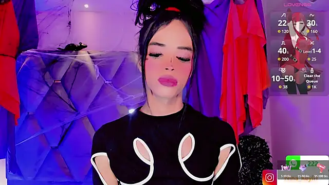 Snapshot of Nina_Keyli chatting on 10/26/25, 08:26 Nina Keyli online show from 10/26/25, 08:26