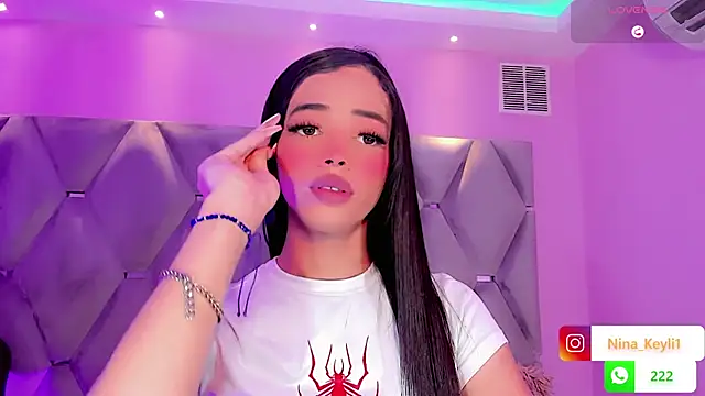 Snapshot of Nina_Keyli chatting on 11/27/25, 07:16 Nina Keyli online show from 11/27/25, 07:16