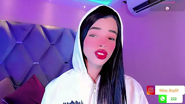 Nina Keyli online show from 12/18/25, 07:31