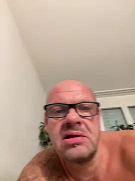 HerrundFrau-M online show from 03/04/25, 07:32