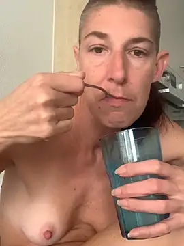 HerrundFrau-M online show from 03/21/25, 08:17