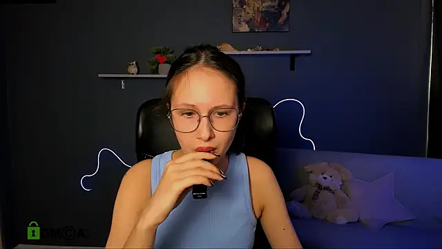 Snapshot of mona_cloud chatting on 03/22/25, 09:34 mona cloud online show from 03/22/25, 09:34