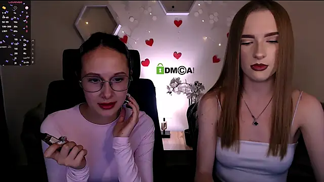 Snapshot of mona_cloud chatting on 10/04/25, 07:23 mona cloud online show from 10/04/25, 07:23