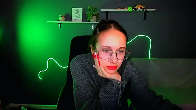 Snapshot of mona_cloud chatting on 10/16/25, 07:59 mona cloud online show from 10/16/25, 07:59