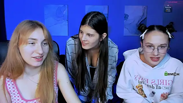 Snapshot of mona_cloud chatting on 11/29/25, 08:01 mona cloud online show from 11/29/25, 08:01