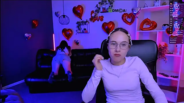 mona cloud online show from 03/10/26, 08:14