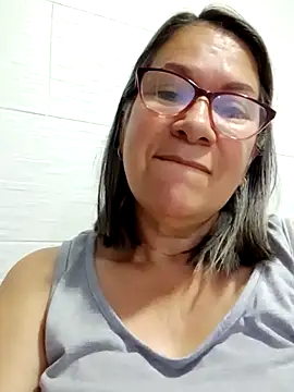 victoria wayne online show from 11/28/25, 09:12