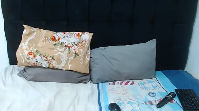 TaurusClitCake online show from 10/13/25, 04:51