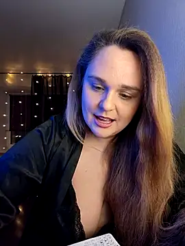 Snapshot of Juicy_PeachLux chatting on 01/05/26, 05:38 Juicy PeachLux online show from 01/05/26, 05:38