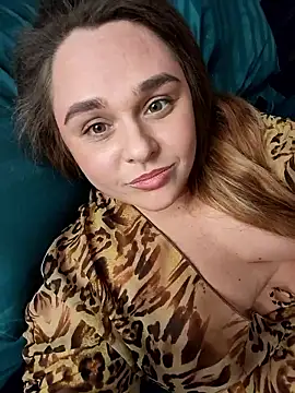 Snapshot of Juicy_PeachLux chatting on 01/14/26, 06:13 Juicy PeachLux online show from 01/14/26, 06:13