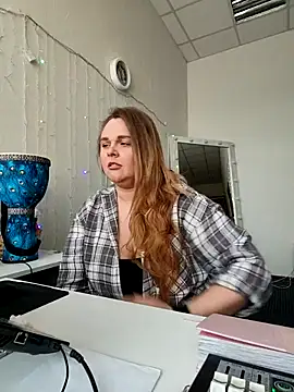 Snapshot of Juicy_PeachLux chatting on 02/15/26, 07:51 Juicy PeachLux online show from 02/15/26, 07:51