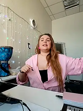 Snapshot of Juicy_PeachLux chatting on 02/19/26, 06:53 Juicy PeachLux online show from 02/19/26, 06:53