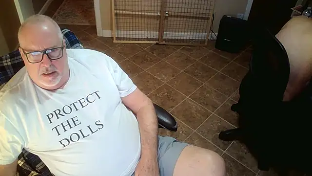 superbearboss online show from 10/12/25, 03:16