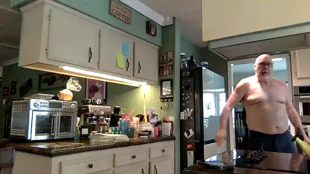 superbearboss online show from 02/20/26, 04:40