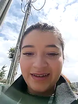 Karina Leon online show from 12/04/25, 05:21