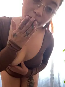 Karina Leon online show from 04/18/26, 07:07