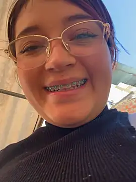 Karina Leon online show from 07/06/26, 08:22
