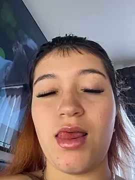 Karina Leon online show from 07/12/26, 05:37