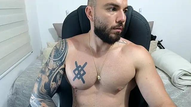 Snapshot of Isaac_Carter chatting on 05/19/26, 10:54 Isaac Carter online show from 05/19/26, 10:54