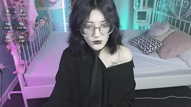 Snapshot of Setsunai_ chatting on 03/11/25, 11:48 Setsunai online show from 03/11/25, 11:48