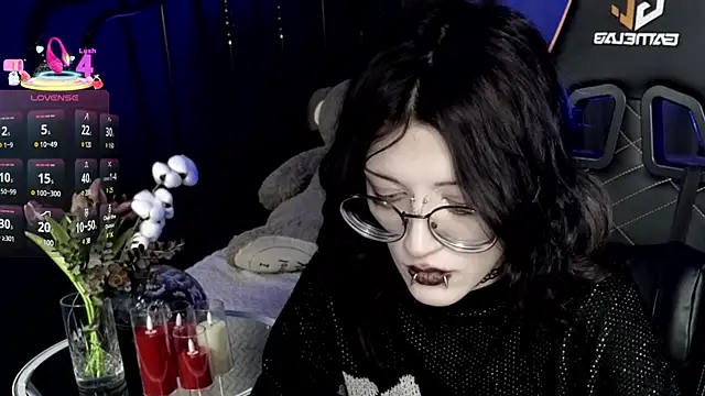 Snapshot of Setsunai_ chatting on 03/18/25, 11:53 Setsunai online show from 03/18/25, 11:53