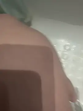 Snapshot of chrisssssss24 chatting on 03/07/25, 06:22 chrisssssss24 online show from 03/07/25, 06:22