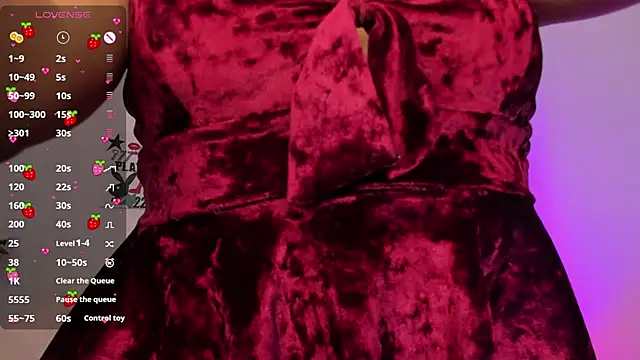 Snapshot of _Emily_Thompson_ chatting on 10/06/25, 10:40 Emily Thompson online show from 10/06/25, 10:40