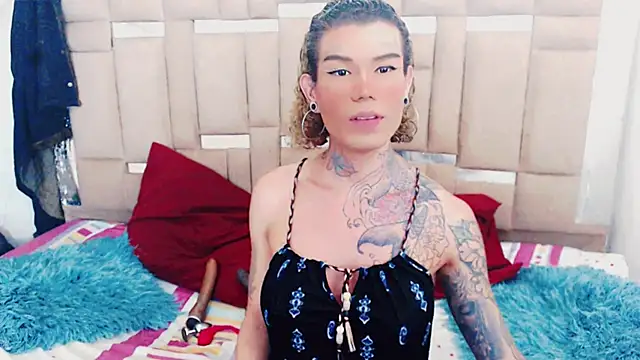 Snapshot of ana_tsxxx chatting on 09/10/25, 11:38 ana tsxxx online show from 09/10/25, 11:38