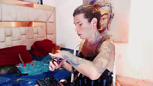 Snapshot of ana_tsxxx chatting on 10/24/25, 03:14 ana tsxxx online show from 10/24/25, 03:14