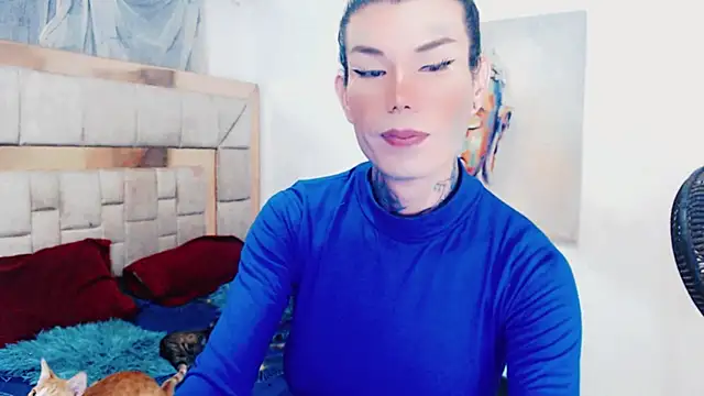 Snapshot of ana_tsxxx chatting on 10/27/25, 10:25 ana tsxxx online show from 10/27/25, 10:25