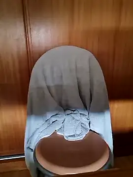 Snapshot of LucianDraven chatting on 03/08/25, 01:25 LucianDraven online show from 03/08/25, 01:25