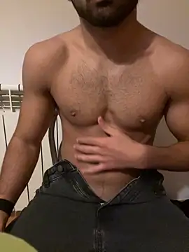 Snapshot of LucianDraven chatting on 09/27/25, 04:23 LucianDraven online show from 09/27/25, 04:23