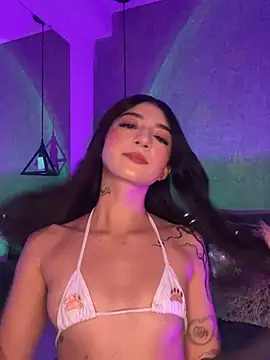 Snapshot of Hi_Soyfer chatting on 03/13/25, 02:01 Hi Soyfer online show from 03/13/25, 02:01