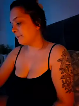 Snapshot of Saucy-Serenity chatting on 03/19/25, 10:31 Saucy-Serenity online show from 03/19/25, 10:31