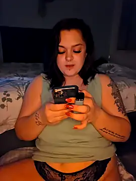 Snapshot of Saucy-Serenity chatting on 03/22/25, 06:47 Saucy-Serenity online show from 03/22/25, 06:47